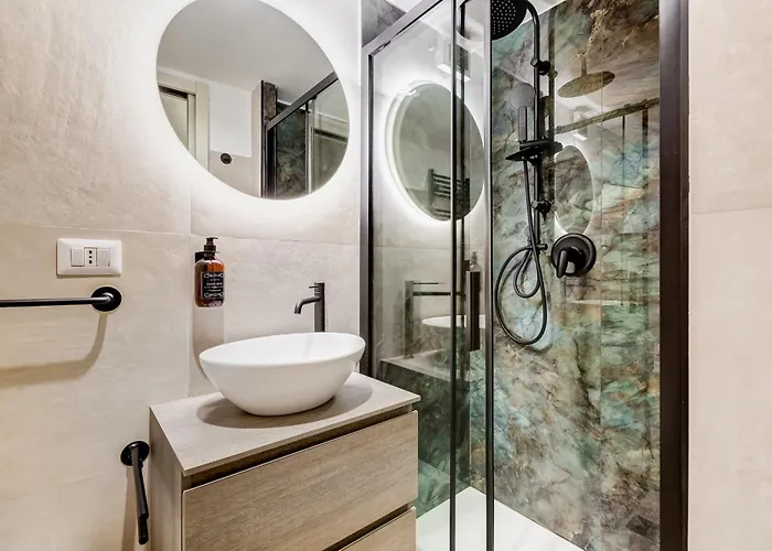 Babuino Exclusive - Grand Historic Center Apartment *